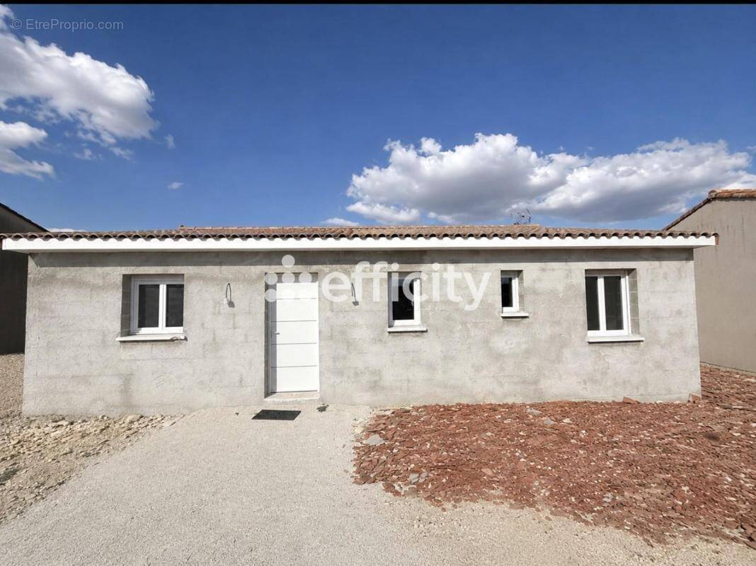 Maison à VERTEUIL-SUR-CHARENTE