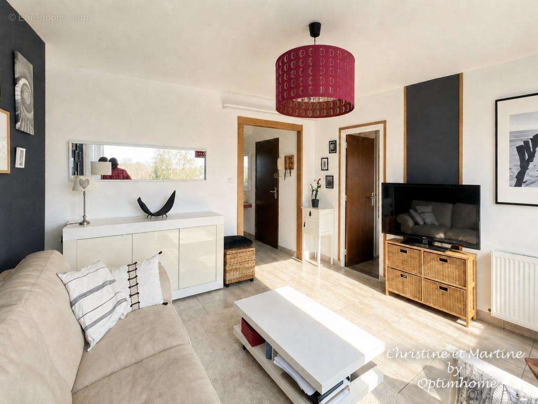 À vendre Clermont-Ferrand – T2 lumineux de 43 m² avec vue dégagée et cave - photo 4