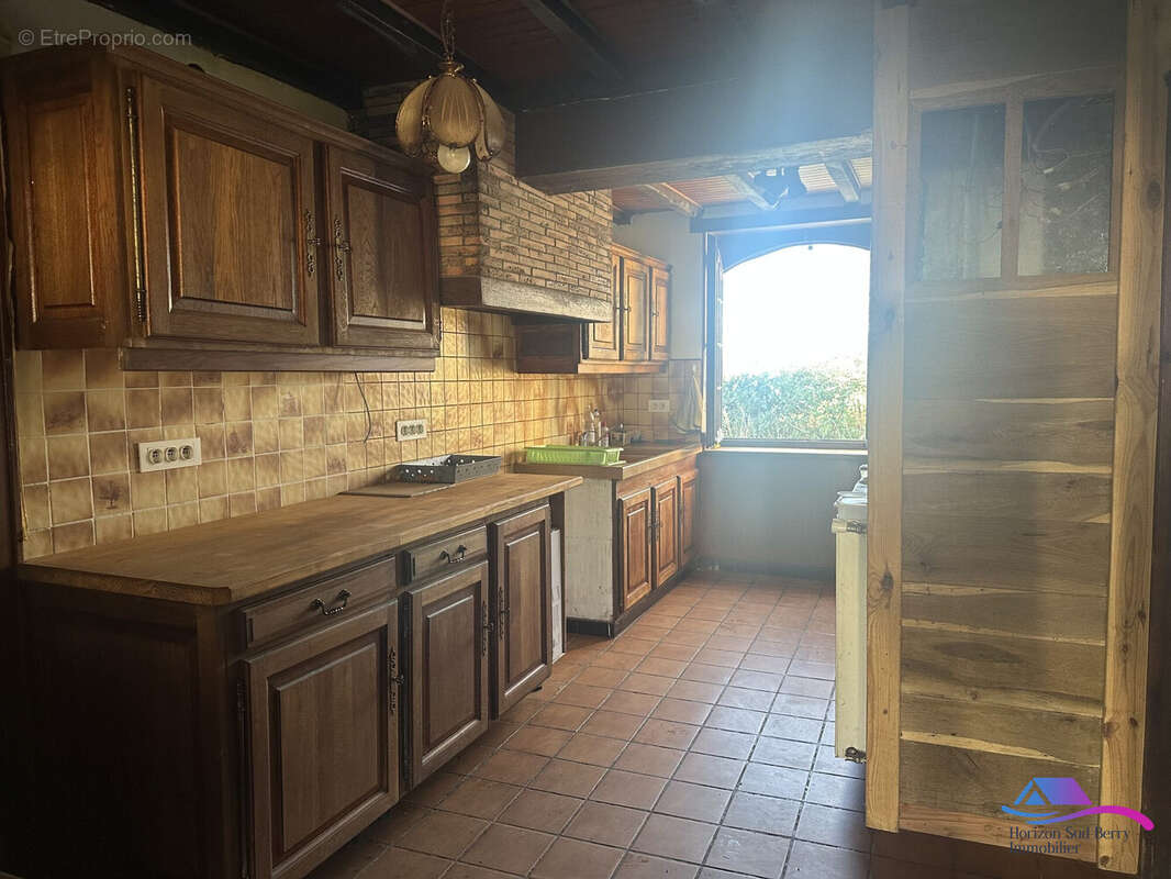 Cusine  - Maison à SAINT-PRIEST-LA-MARCHE
