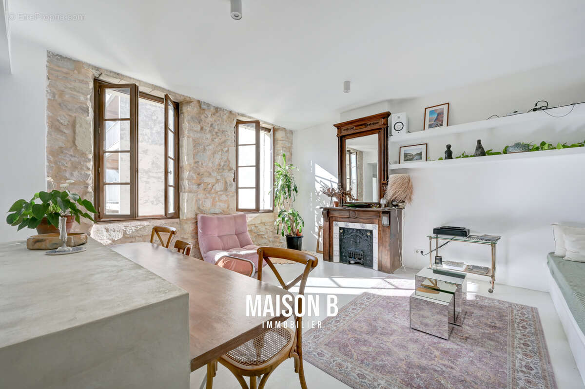 Appartement à MARSEILLE-6E
