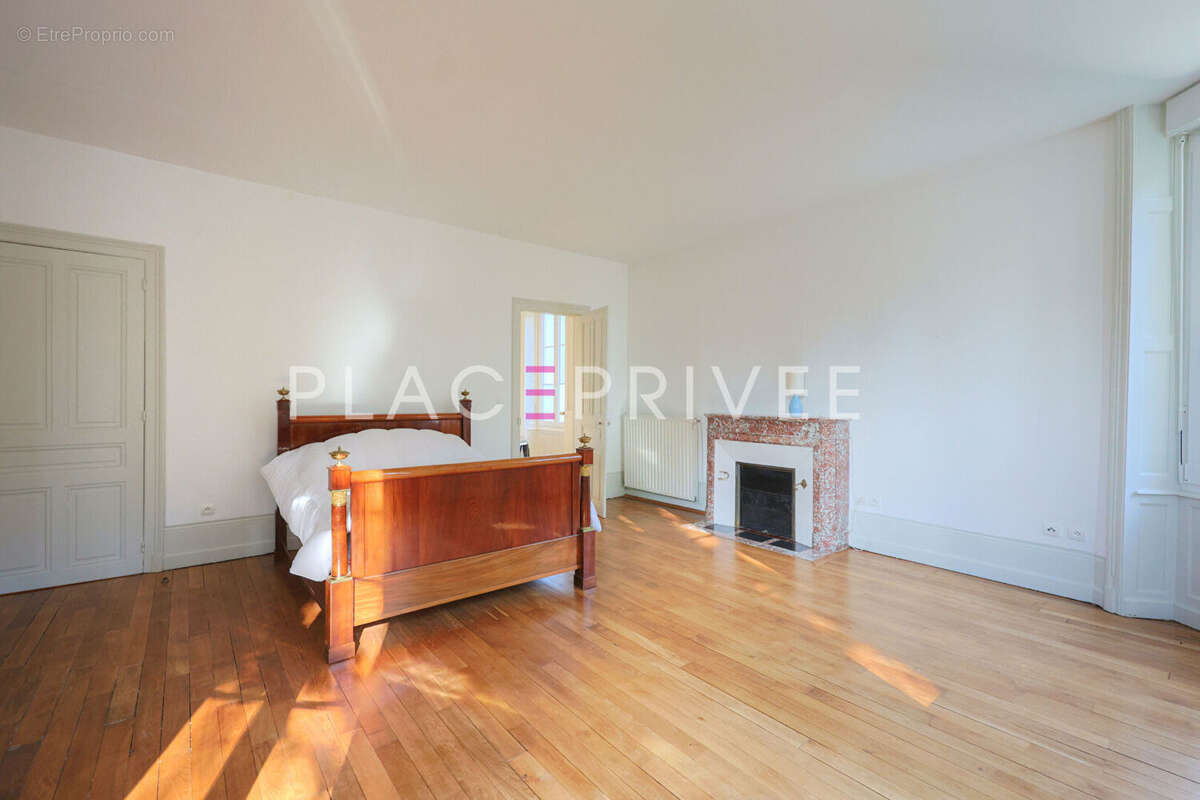 Maison à LE VAL-D&#039;AJOL