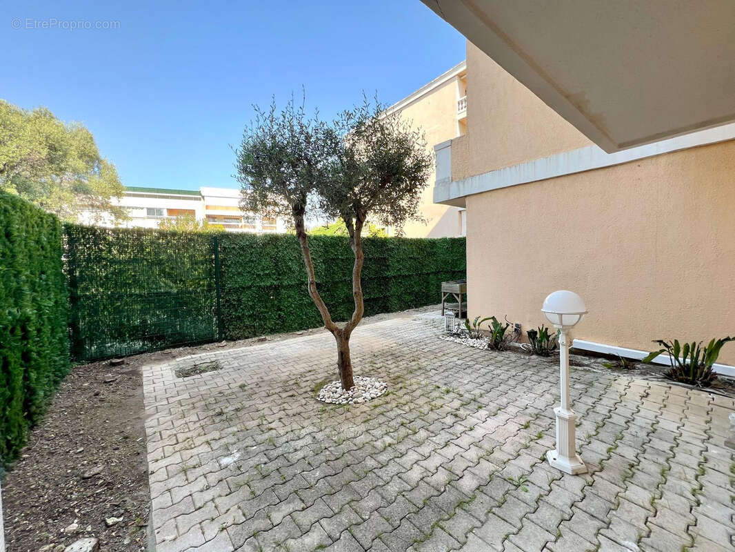 Appartement à LE CANNET