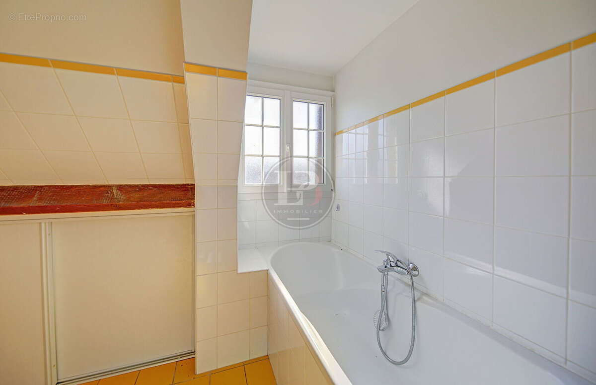 Maison à MAREIL-MARLY