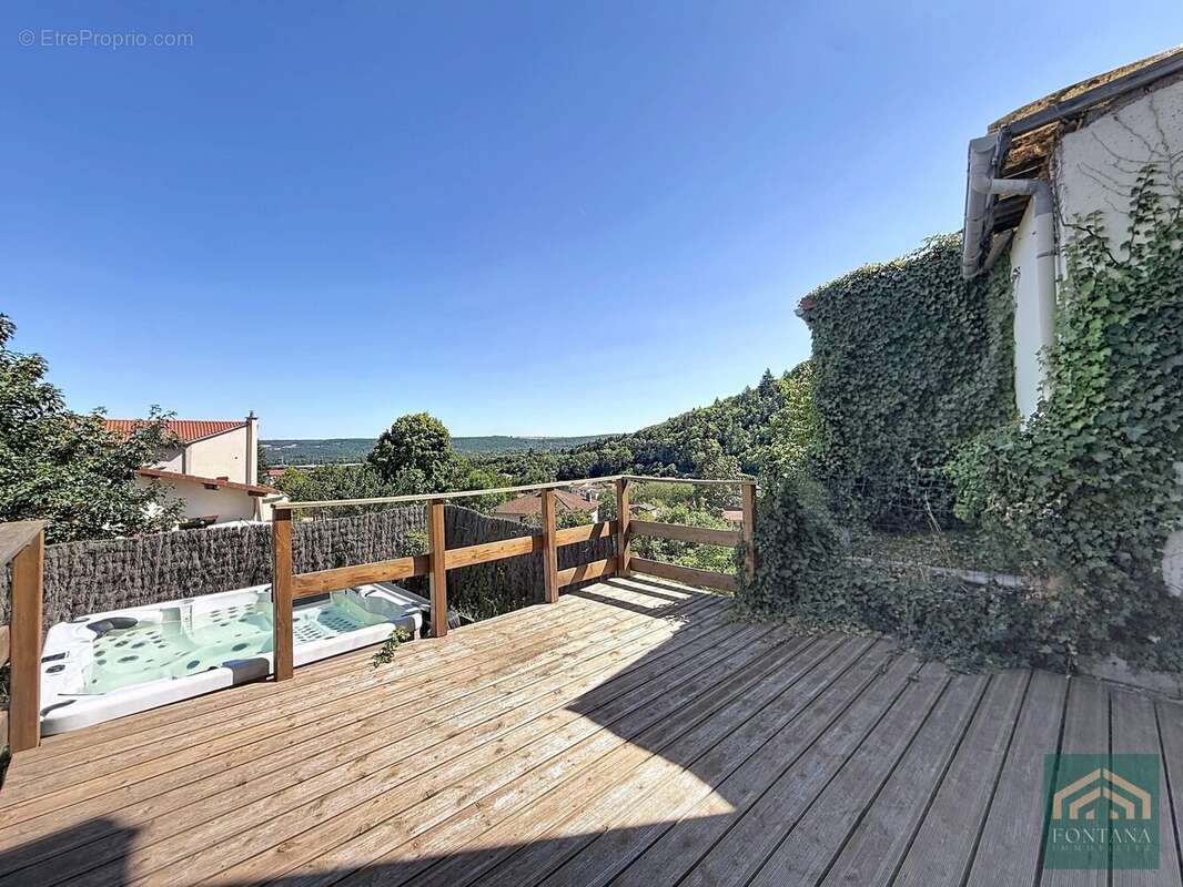 Maison 105 m² à Enval  - photo 4