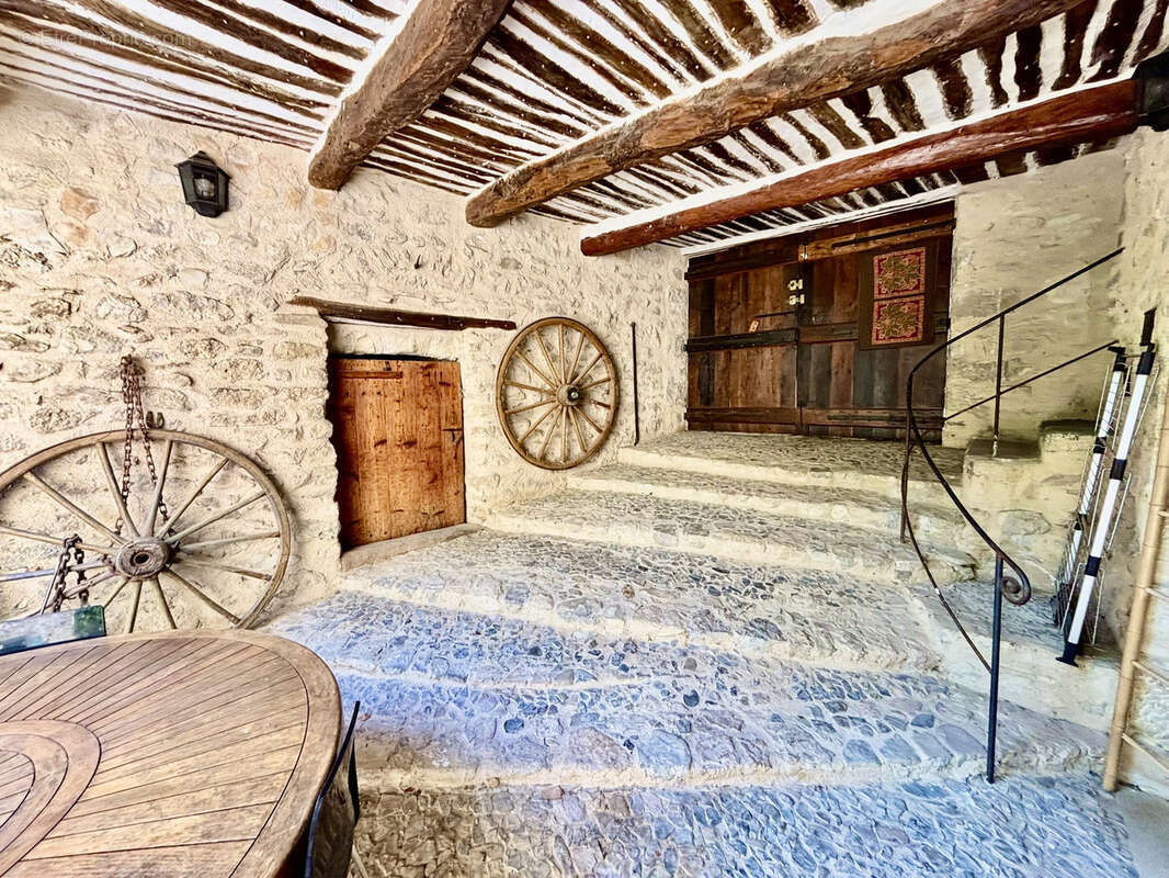 Maison de charme avec cour et terrasse + chambre d'hôte - photo 7