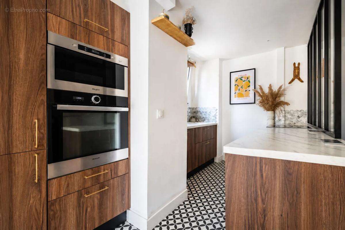 Appartement T3 / 2 chambres / Box et Caves - photo 5