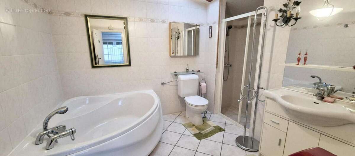 Maison à L&#039;HOPITAL