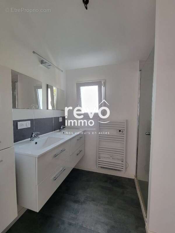 Maison à LA VARENNE