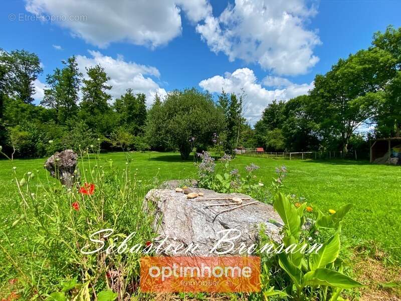 Maison à MONT-SOUS-VAUDREY