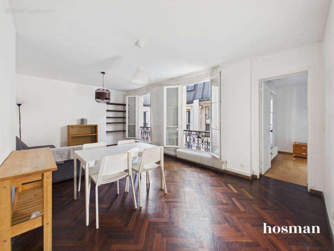 Appartement à PARIS-18E