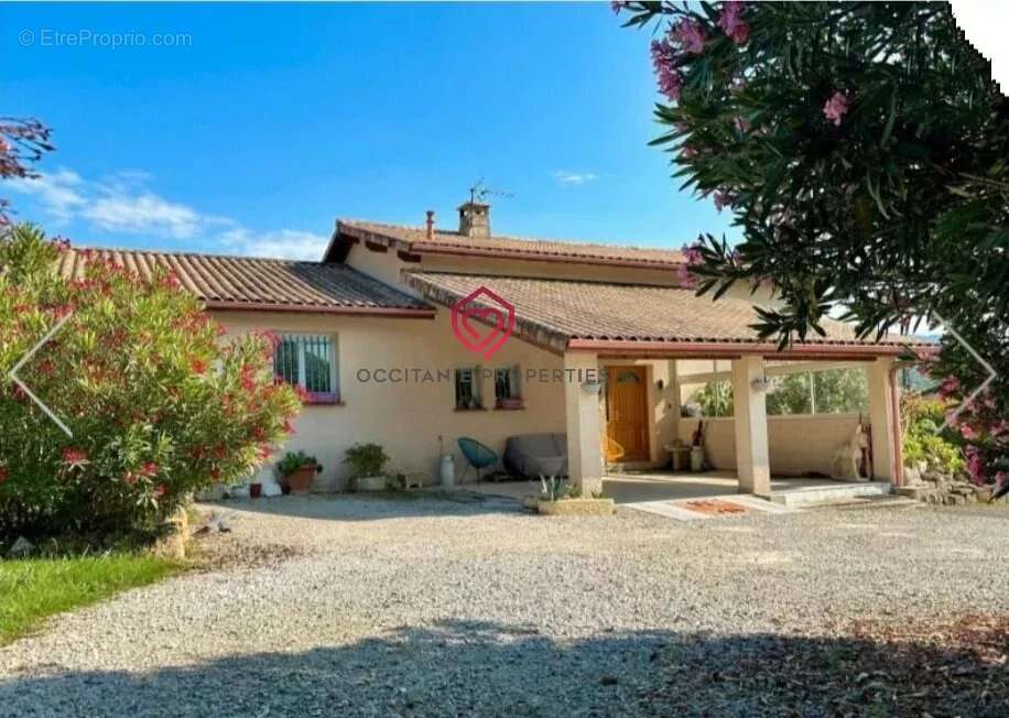 Maison à MERCENAC