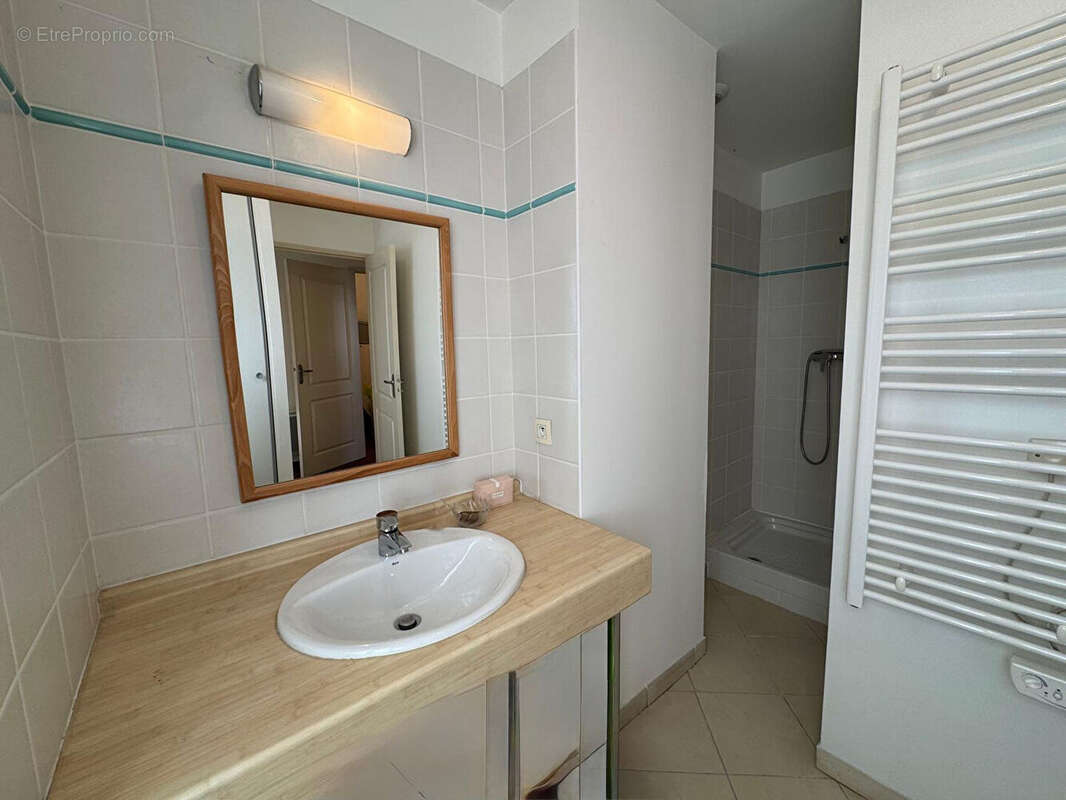 Appartement à MARSEILLE-2E