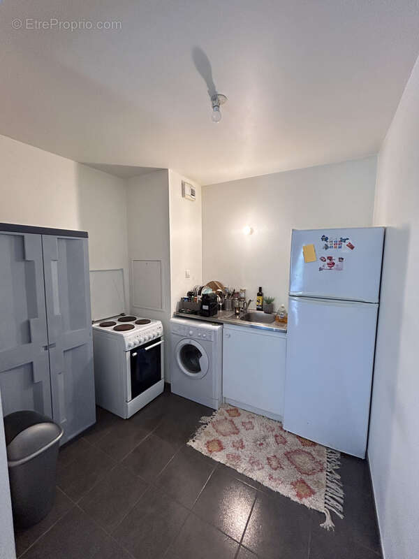Beau studio avec terrase et parking rue Pourmann - photo 4