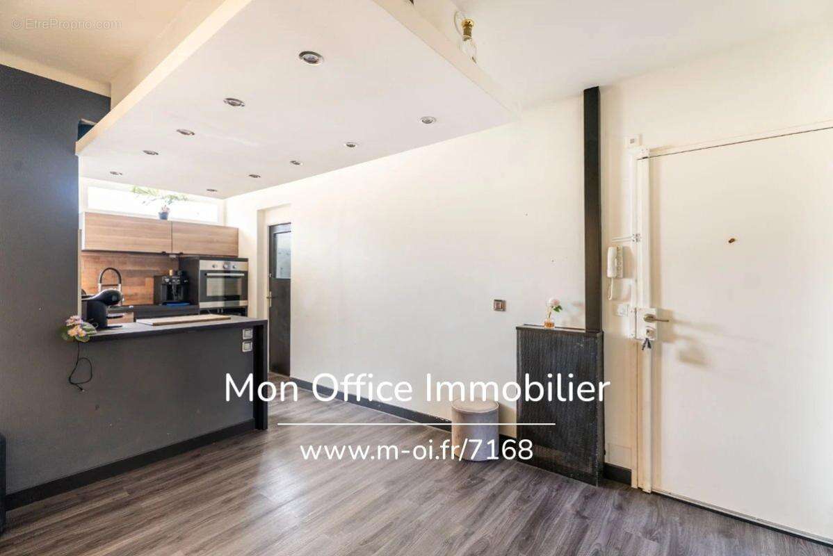 Référence : 7168-GBE - Appartement 4 pièces avec balcons, cave et  ascenseur - photo 8