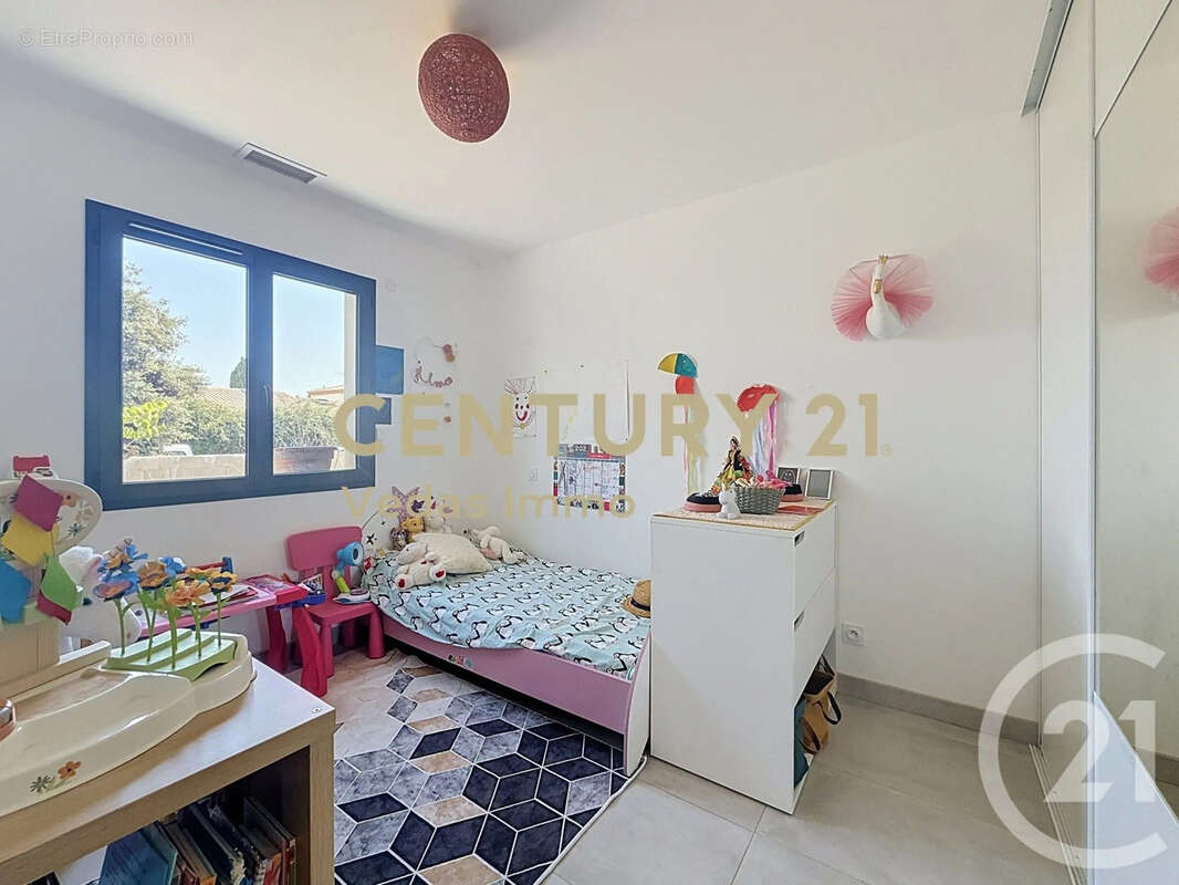 Maison 115 m² à Saussan  - photo 13