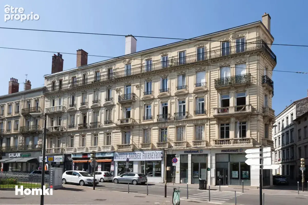 Appartement à SAINT-ETIENNE