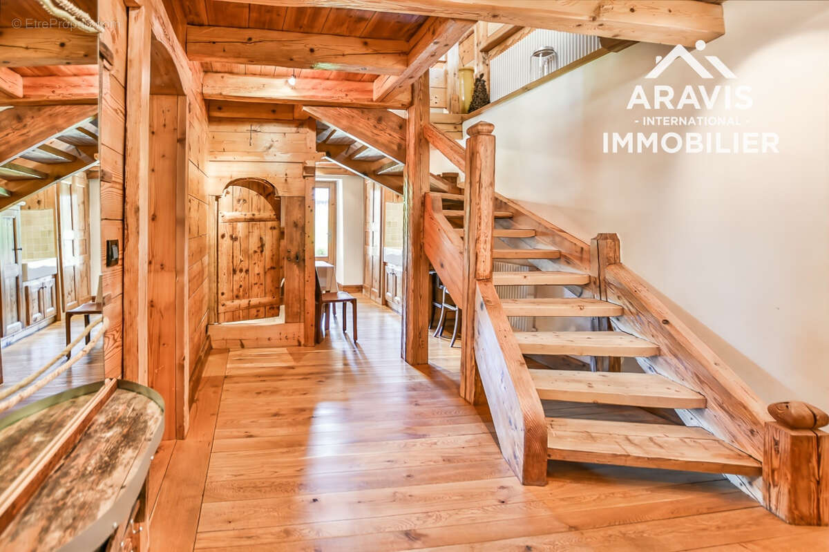 Maison à ARACHES-LA-FRASSE