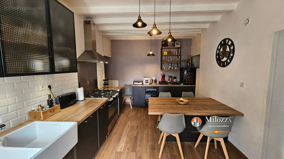 Maison à LA VERPILLIERE