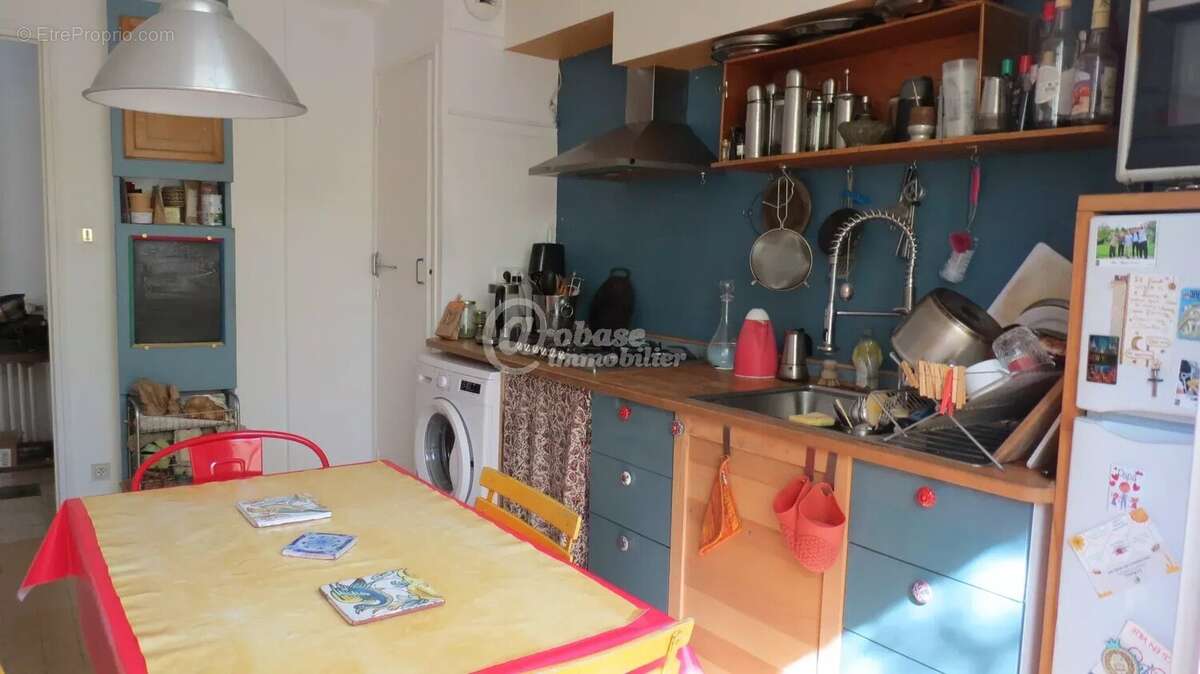 Appartement à MARSEILLE-5E