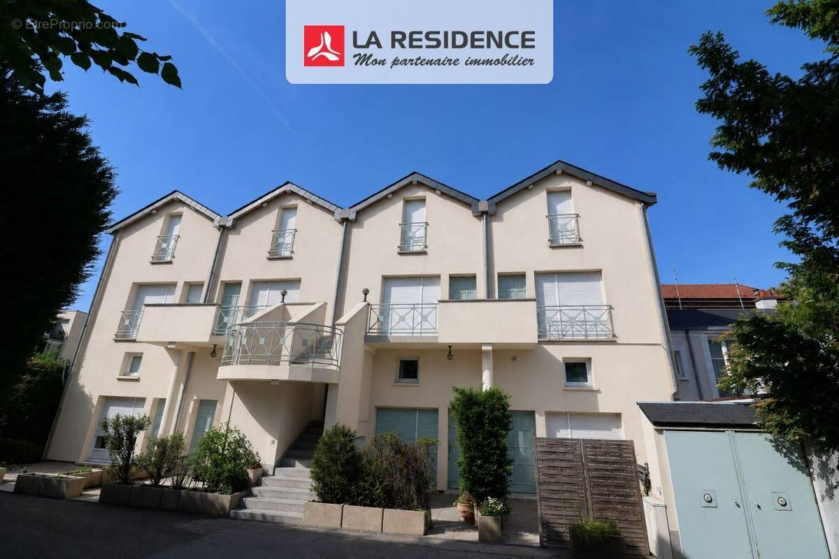 Appartement à VERSAILLES