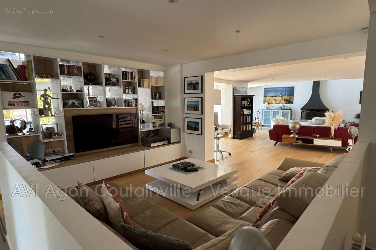 Maison à AGON-COUTAINVILLE