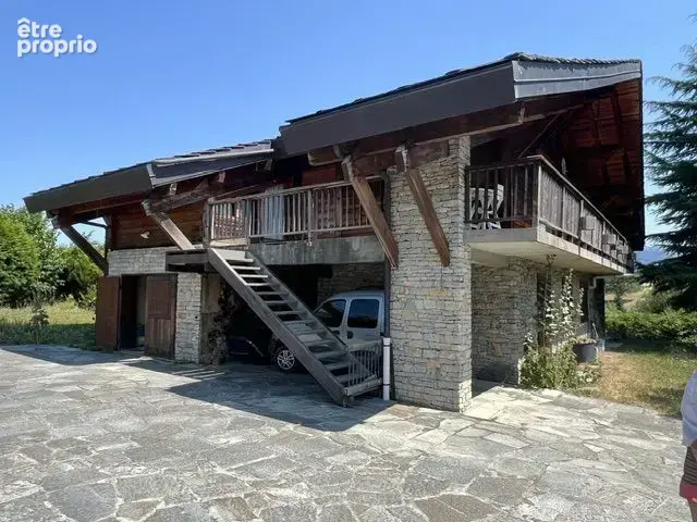 Maison à SAINT-SULPICE