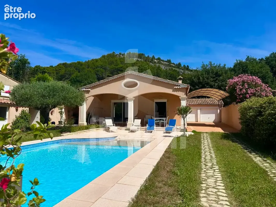 Villa plain pied 146 m2 - t7 - piscine - double garage- atelier - photo 2