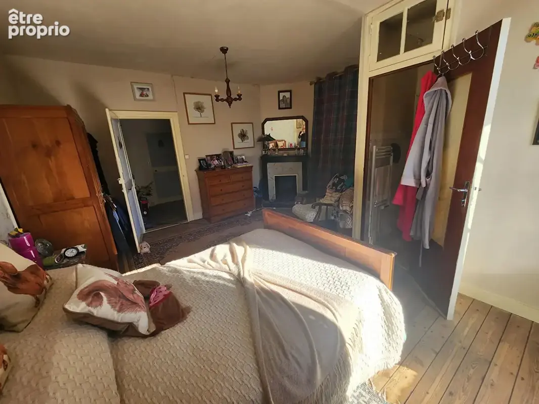 Maison Confolens 1230 m2 - photo 10