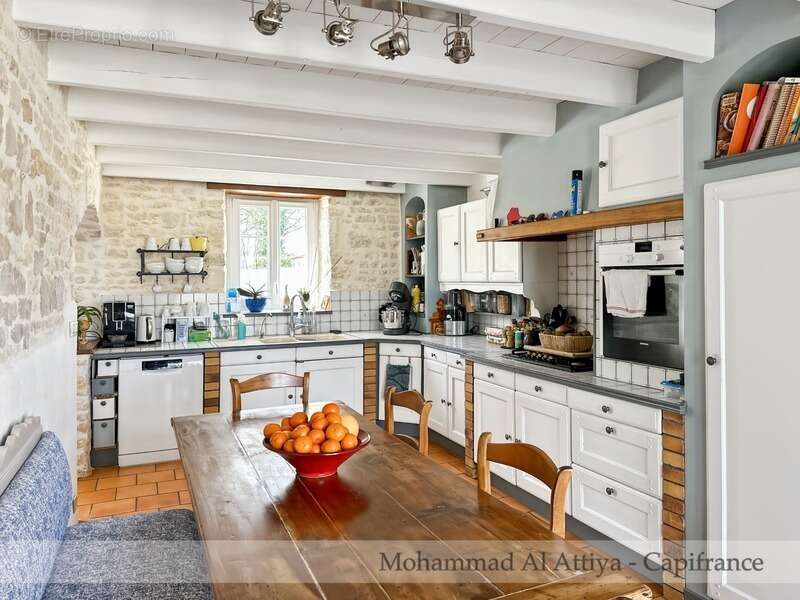 Magnifique propriété familiale avec gîte, studio et piscine à quelques minutes de La Rochelle (17) - photo 4