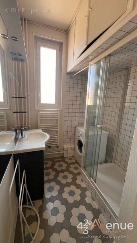 Appartement à SAINT-ETIENNE