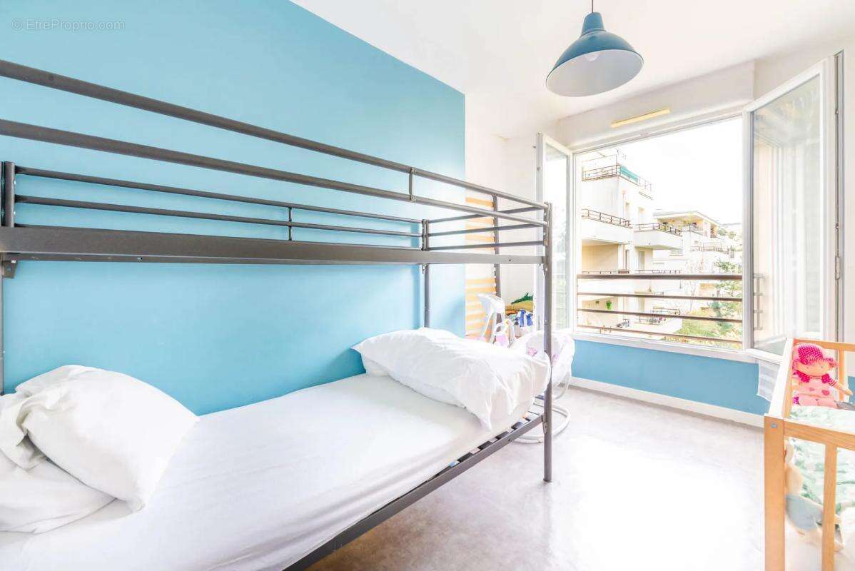 Appartement à CORBEIL-ESSONNES