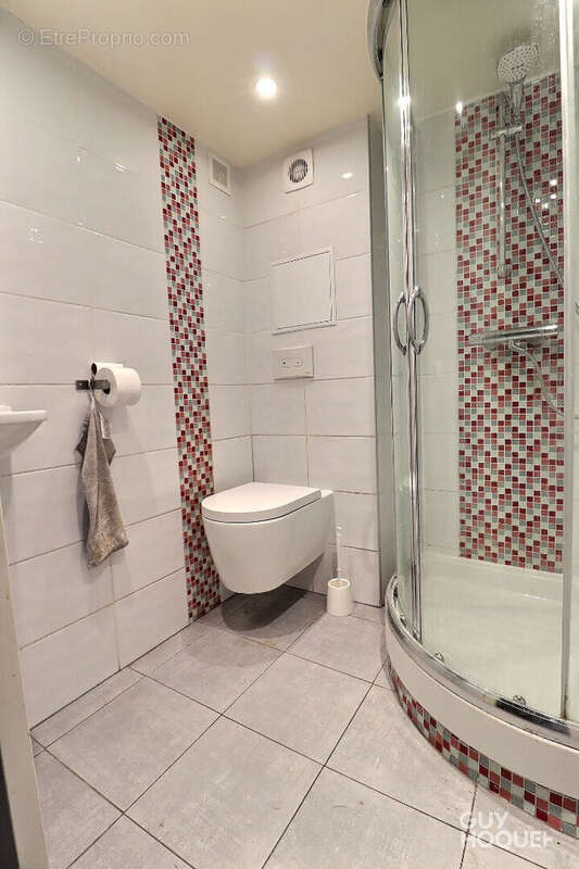 Maison à SAINTE-GENEVIEVE-DES-BOIS