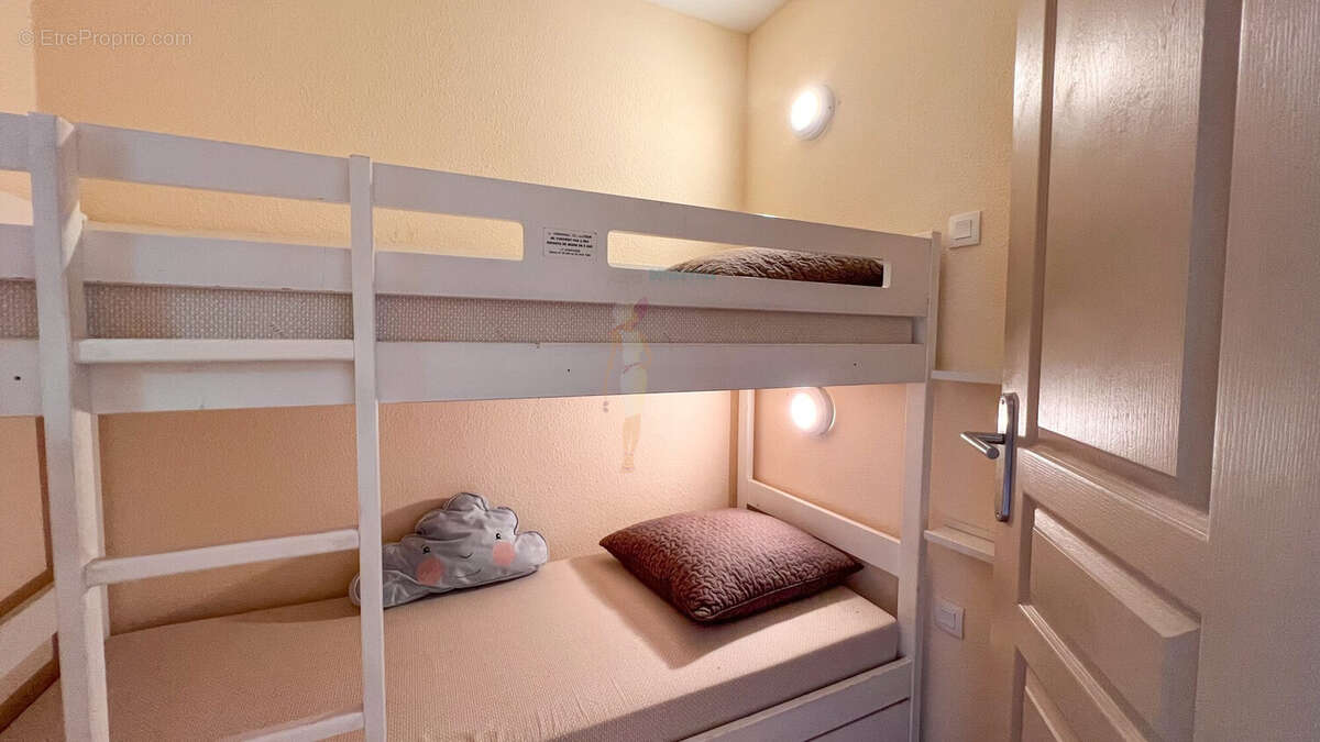 Appartement à LES ISSAMBRES