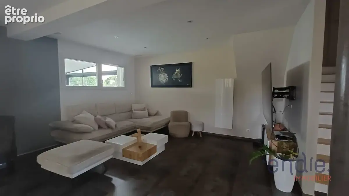 Wittelsheim  maison 160 m² en lisière de forêt  piscine, jacuzzi & 2 garages indépendants - photo 8