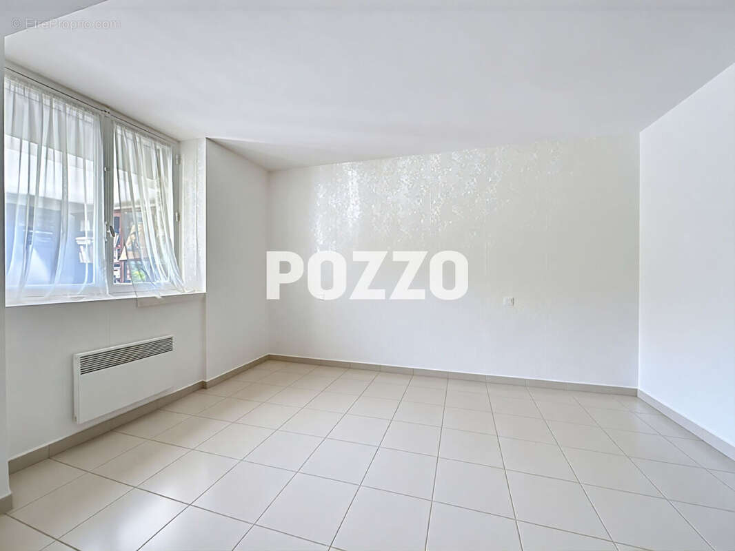 Maison à SAINT-JEAN-LE-THOMAS