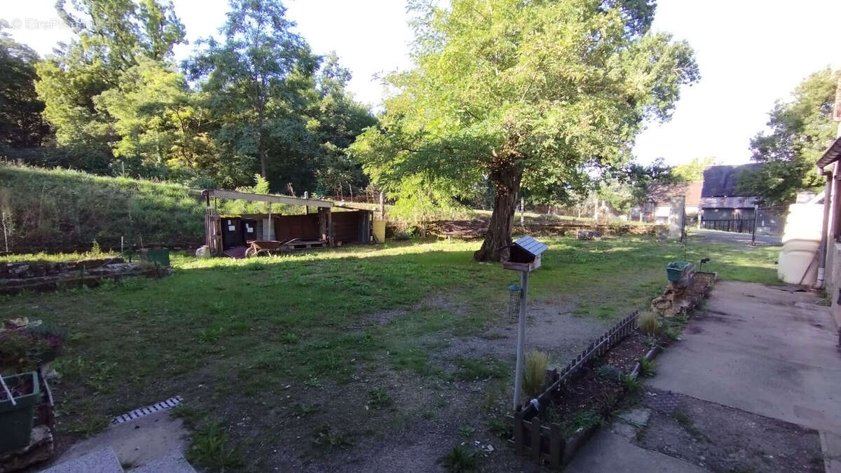 Maison à TOURNON-SAINT-MARTIN