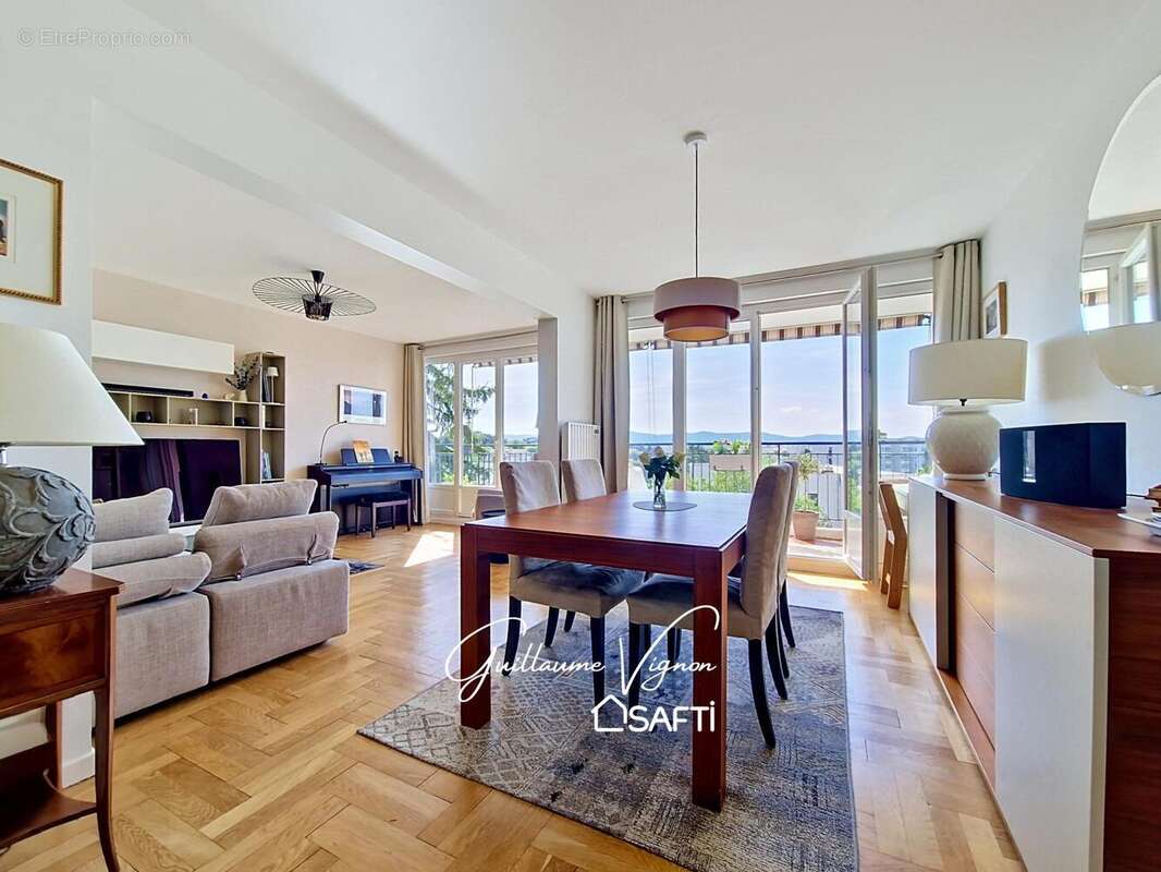 Photo 2 - Appartement à SAINTE-FOY-LES-LYON