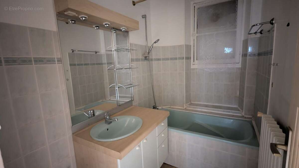 Appartement à CHENOVE