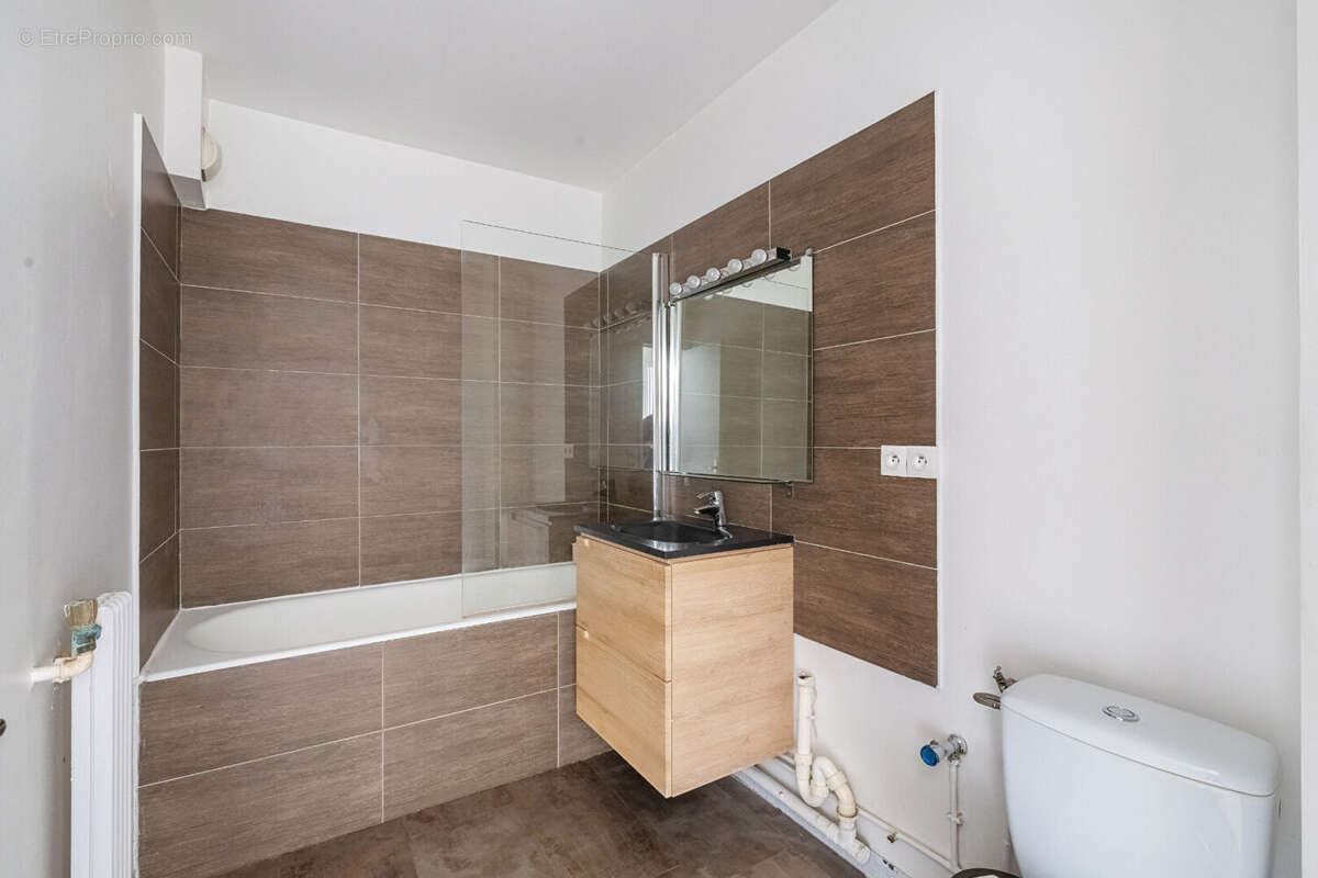 Appartement à PARIS-15E