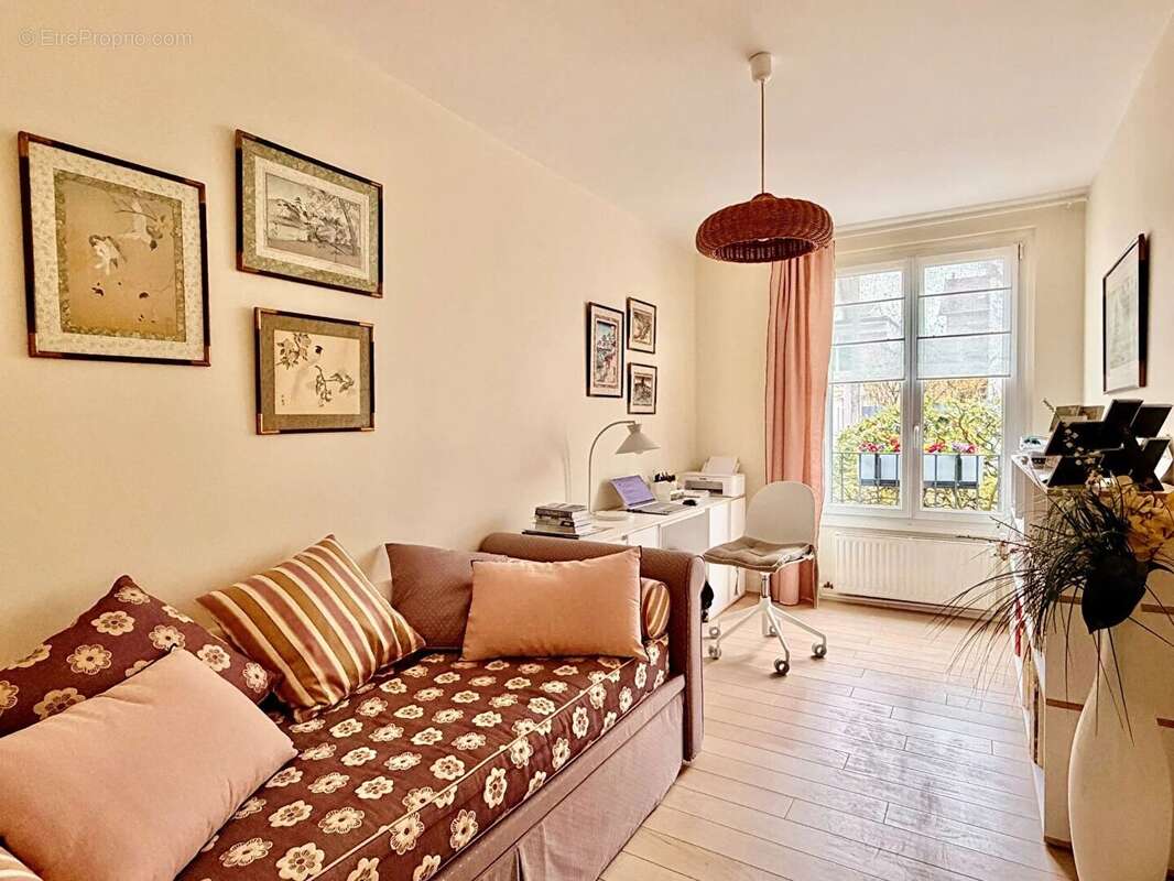 Appartement à BOIS-COLOMBES