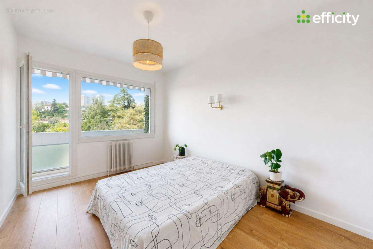 Appartement à CALUIRE-ET-CUIRE