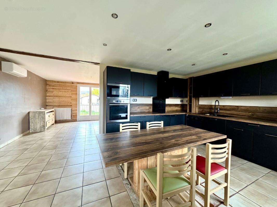 Maison à ROQUECOURBE