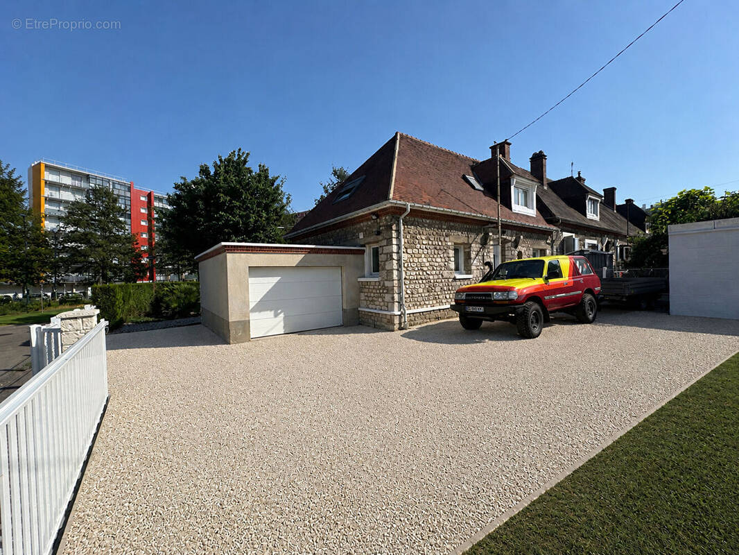 Maison à SOTTEVILLE-LES-ROUEN