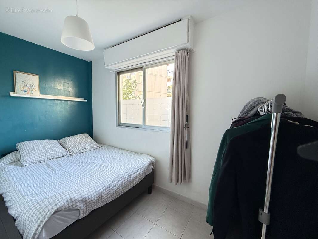  À vendre :Beau 2 pièces en rez-de-jardin, parking et cave – Antibes - photo 3