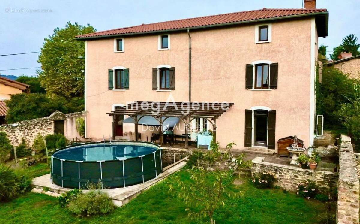 Maison à SAINTE-PAULE