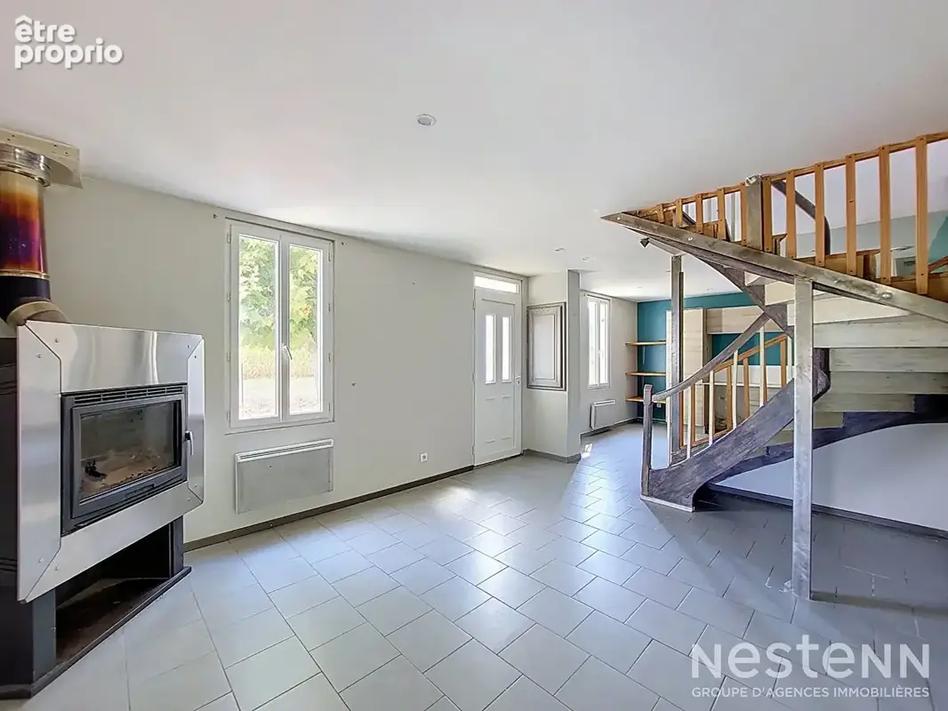 À vendre Maison de 128 m² avec terrain de 1 966m² et garage à Sainte-Maure-de-Peyriac - photo 5