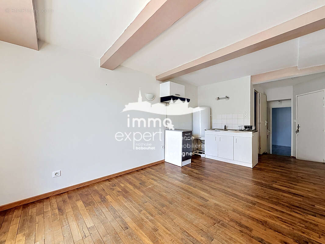 Appartement à MIRECOURT