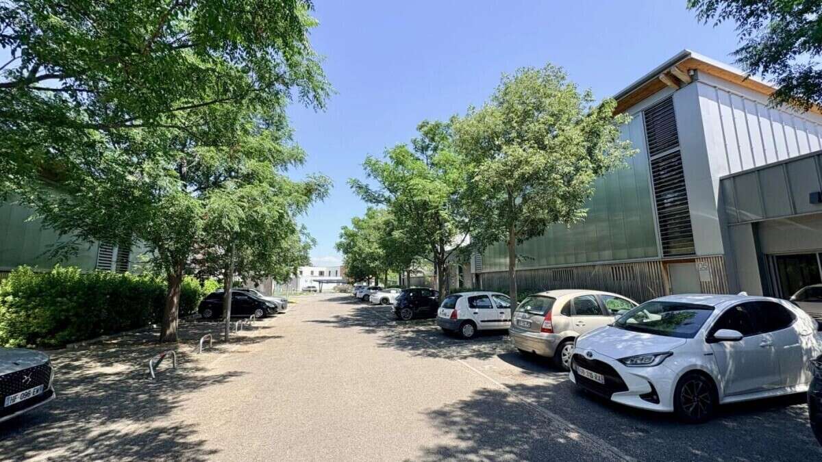 Local commercial à vendre avec BEL AIR - photo 3
