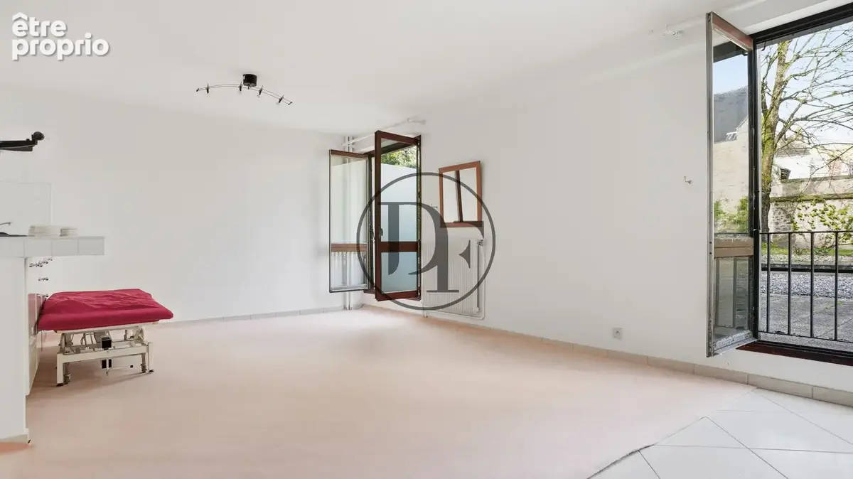 Local professionnel ou habitation fontainebleau - 108m2 - photo 5
