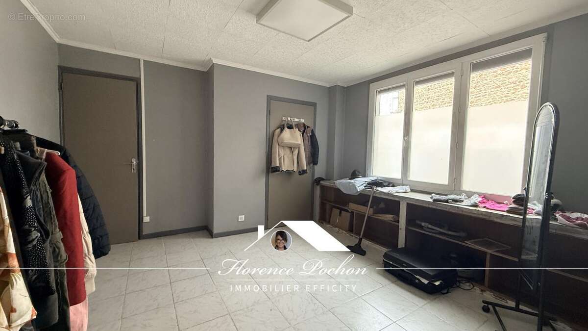 Maison 158 m² à Craponne-Sur-Arzon  - photo 7